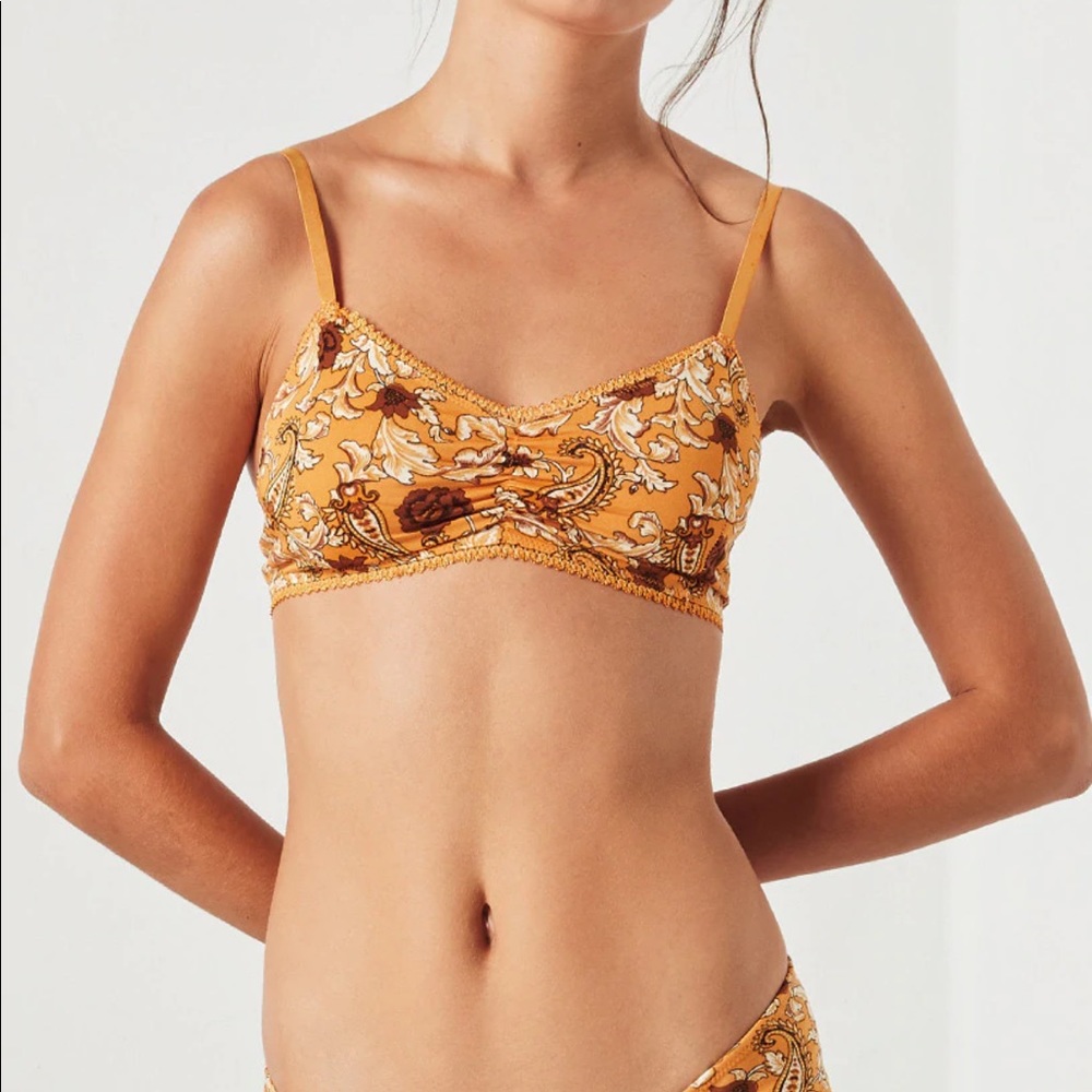 Etienne bralette-L BNWT